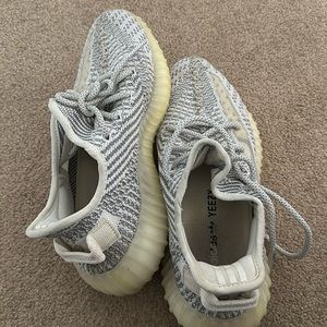 Yeezys reflective size 6